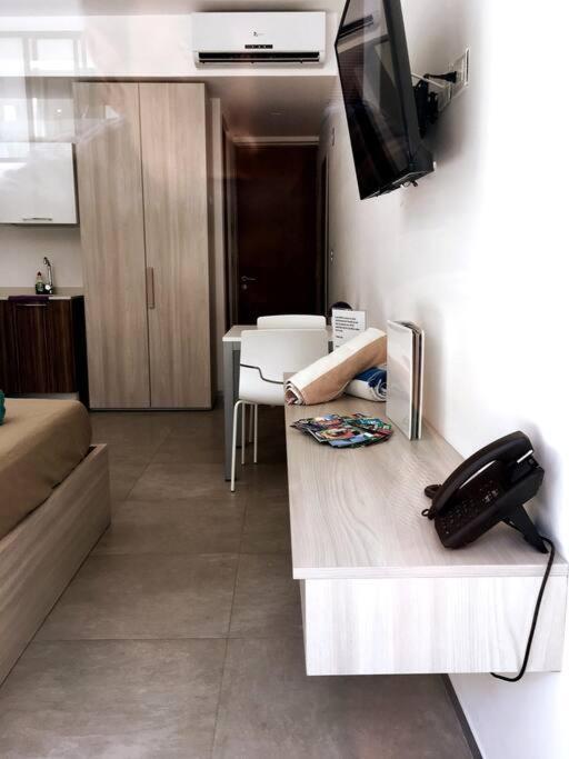 Your Exclusive Studio In The City - Top Amenities & Services For Free!! ปลายาเดลการ์เมน ภายนอก รูปภาพ