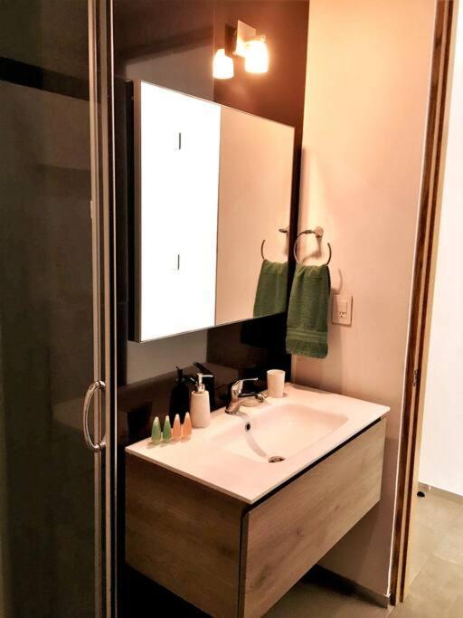 Your Exclusive Studio In The City - Top Amenities & Services For Free!! ปลายาเดลการ์เมน ภายนอก รูปภาพ