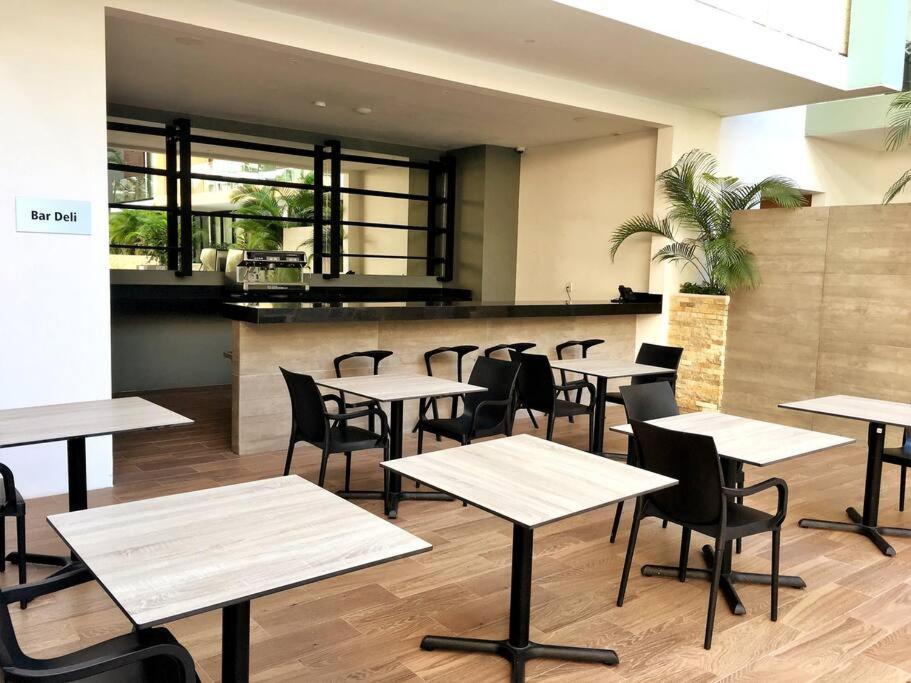 Your Exclusive Studio In The City - Top Amenities & Services For Free!! ปลายาเดลการ์เมน ภายนอก รูปภาพ